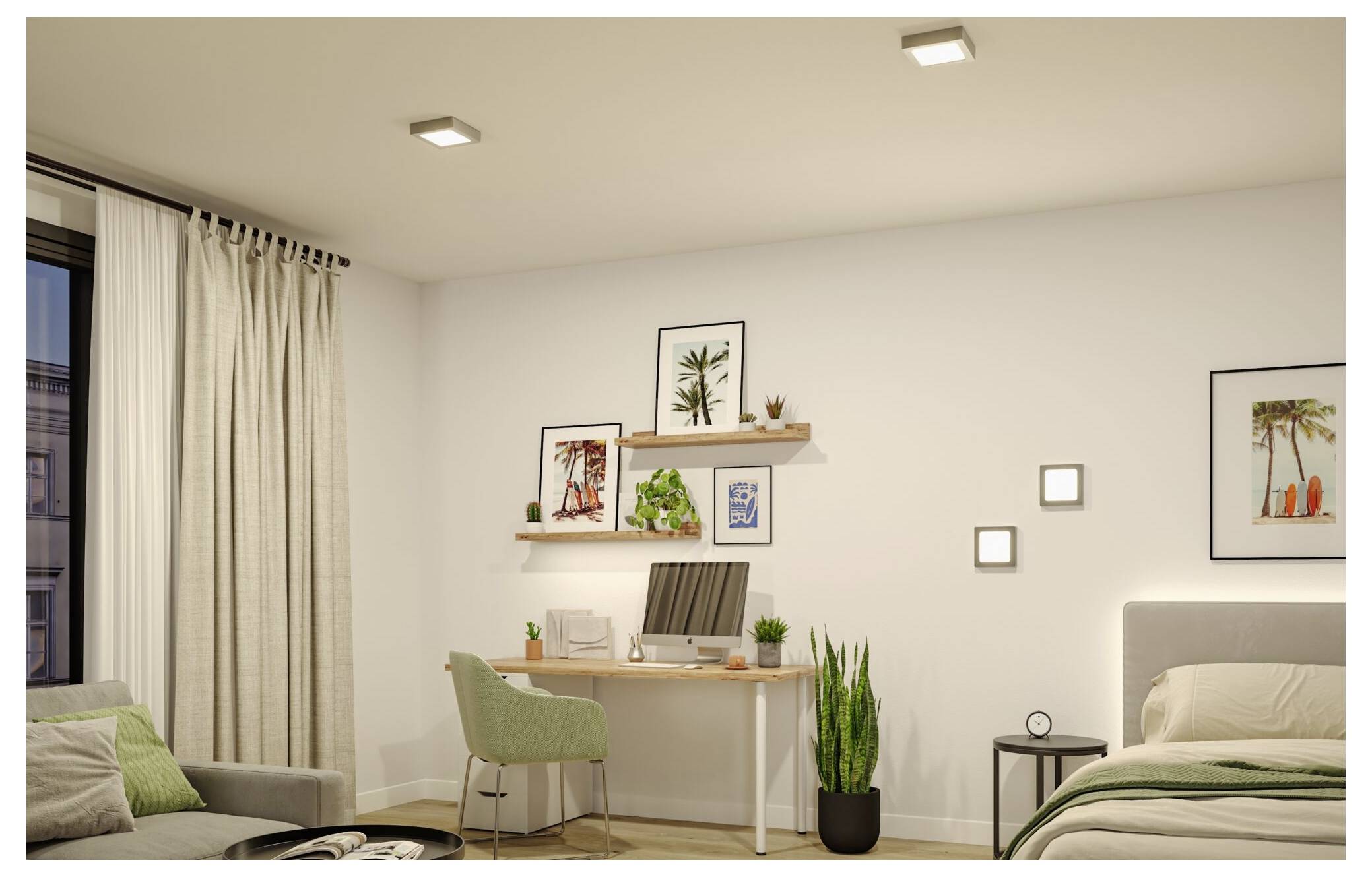 Une chambre moderne et confortable avec un lit, un bureau et une chaise verte, des tableaux muraux, des plantes, des rideaux et un éclairage de plafond doux.