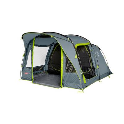 Grande tente de camping grise et verte avec un auvent avant et des fenêtres en mailles, présentée sur un fond blanc.