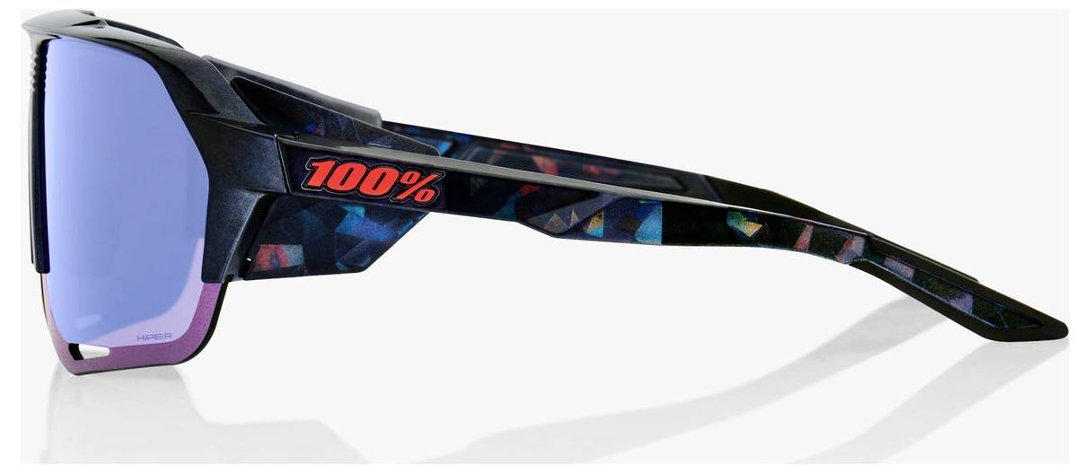 Vue latérale de lunettes de soleil de sport enveloppantes noir et bleu avec verres miroir et marquage rouge '100%' sur la branche.