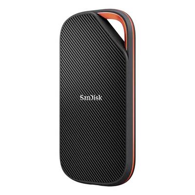 Disque SSD externe portable SanDisk, noir avec façade texturée en diagonale et accent latéral orange, présenté sur un fond blanc.