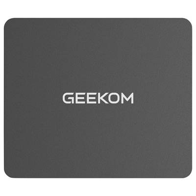 Logo GEEKOM gris centré sur une couverture de produit ou un appareil de forme carrée arrondie unie.