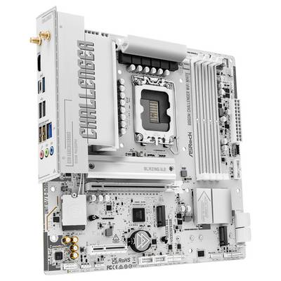 Carte mère ASRock Challenger blanche avec socket processeur Intel, emplacements RAM, emplacements PCIe, ports E/S arrière et dissipateurs thermiques argentés.