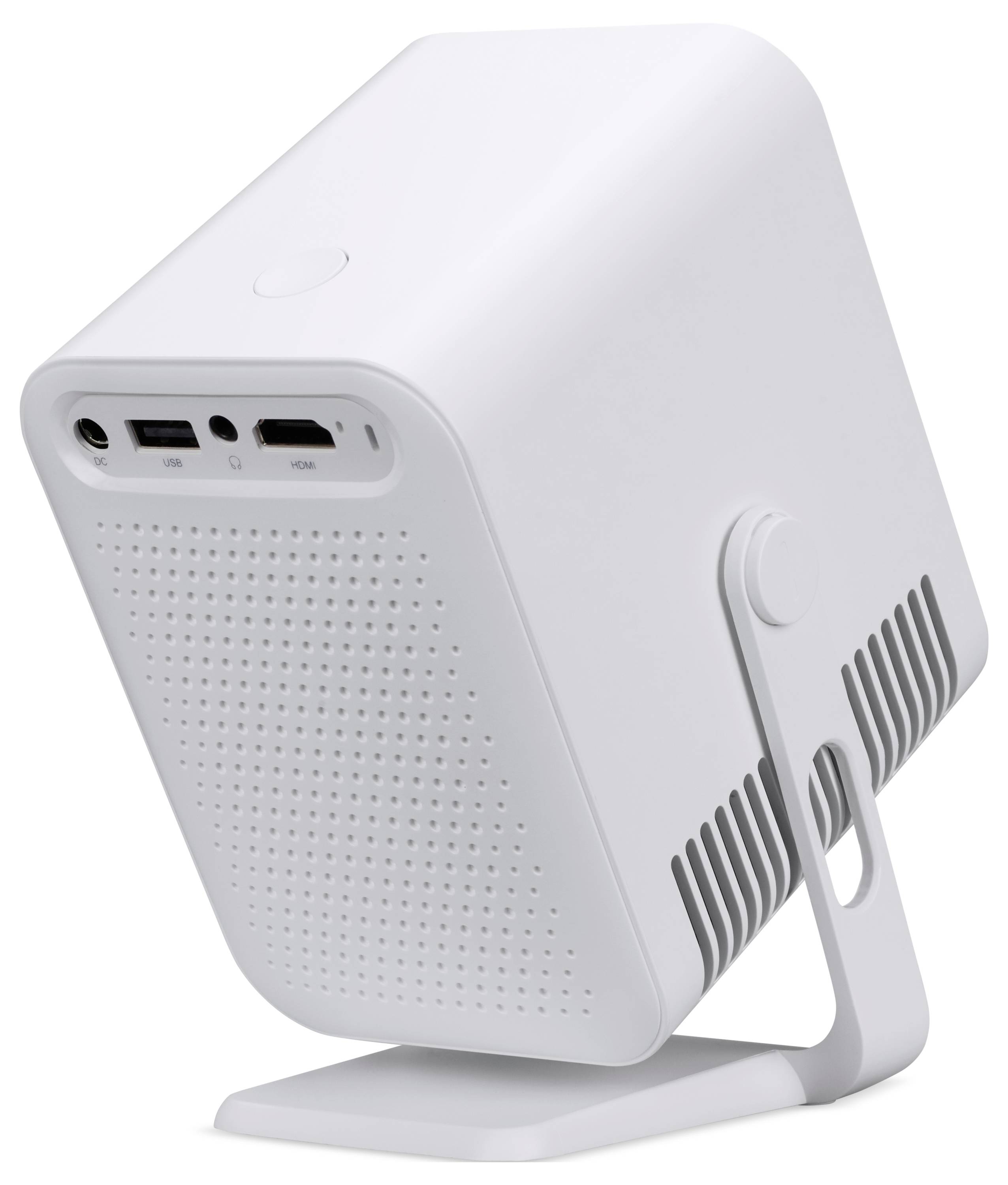 Appareil de bureau compact blanc sur un support, avec ports avant et panneau de ventilation perforé, présenté en vue de produit en angle.