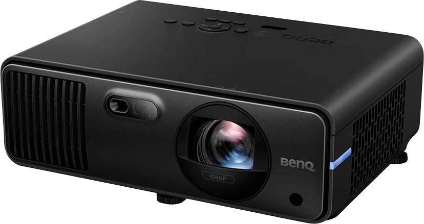 Projecteur BenQ noir présenté de face avec l'objectif et les ouvertures de ventilation visibles sur un fond blanc.