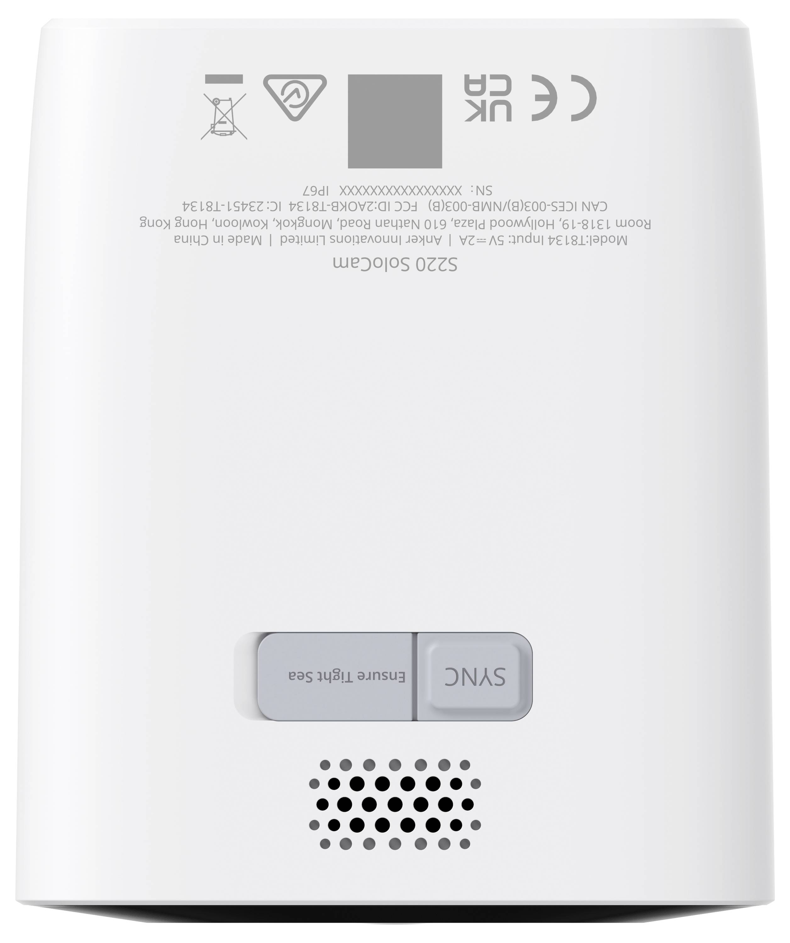 Photographie de produit inversée d'une batterie externe portable blanche SZZO Solcoraax avec un bouton de synchronisation et des trous de ventilation ; les icônes de certification et le texte du modèle sont visibles.