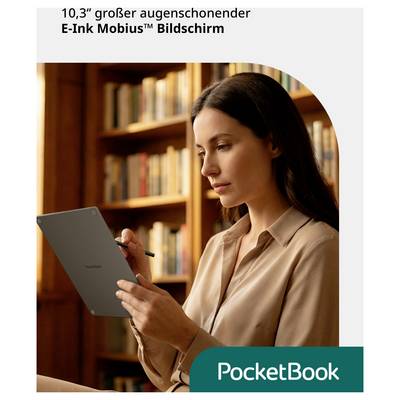 Une femme utilise une liseuse PocketBook avec un écran E-Ink Mobius de 10,3 pouces dans un cadre bibliothéque.