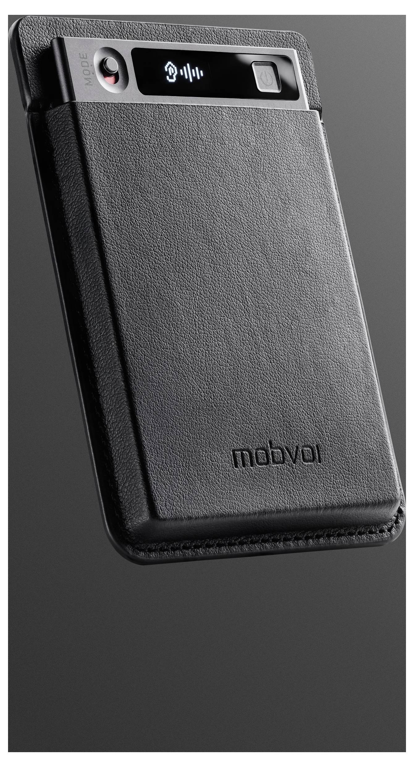 Étui pour appareil intelligent Mobvoi noir avec un panneau de contrôle supérieur affichant une icône de haut-parleur, une icône de microphone et un bouton.