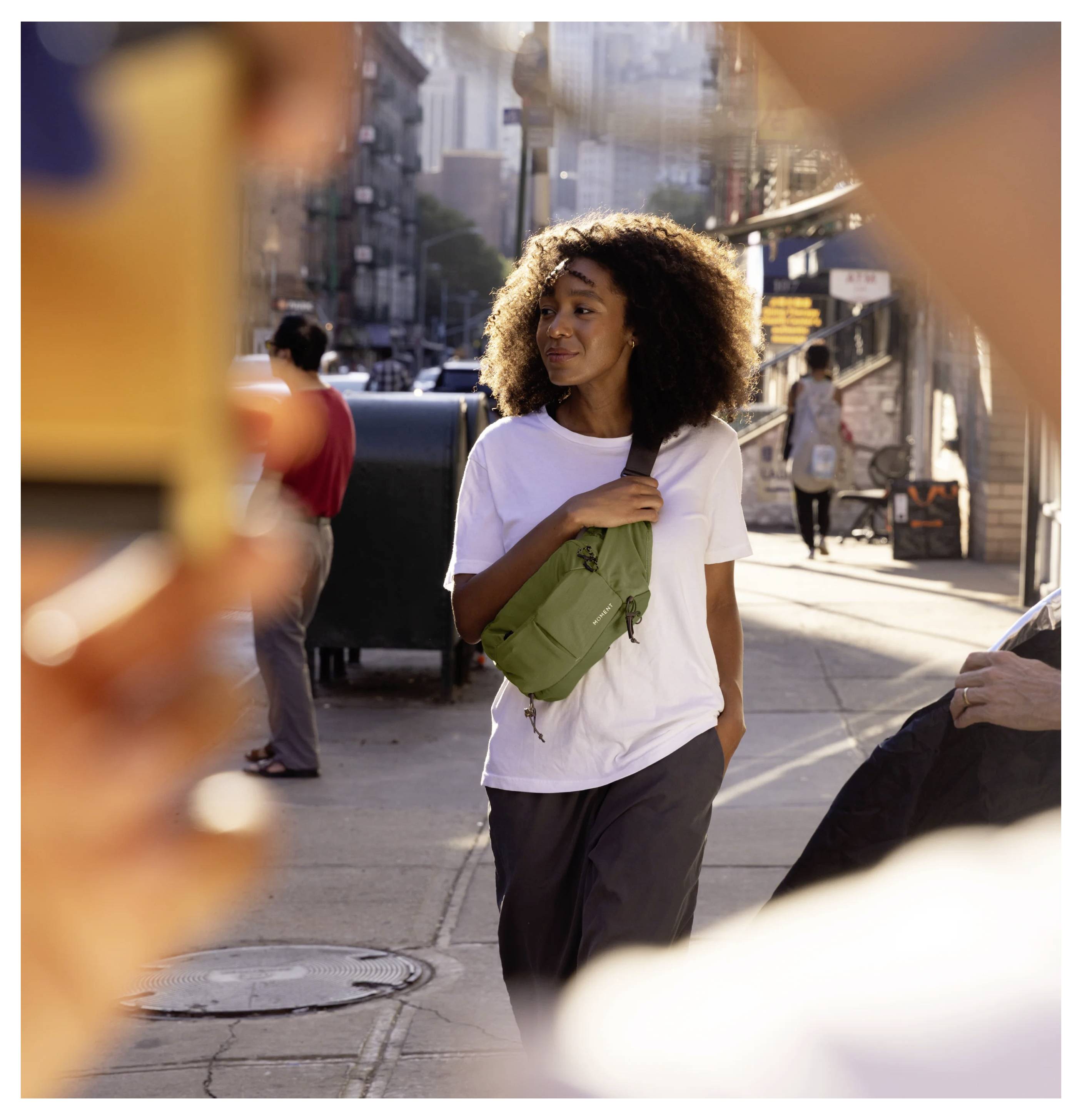 Moment Moment Fast & Light Slate Sling 4L moss Sac d'appareil photo étanche-3