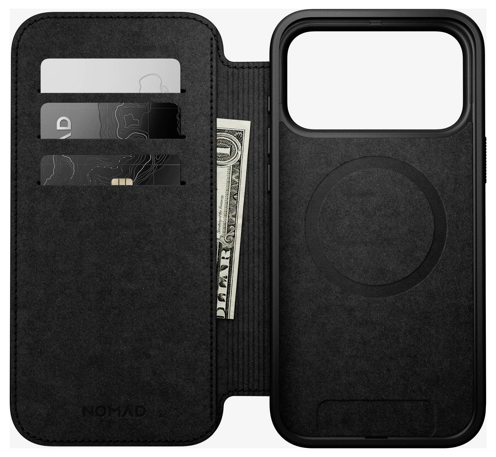 Étui portefeuille pour téléphone en cuir noir ouvert montrant les emplacements pour cartes avec des cartes et de l'argent liquide, à côté d'un étui pour téléphone noir de style MagSafe.