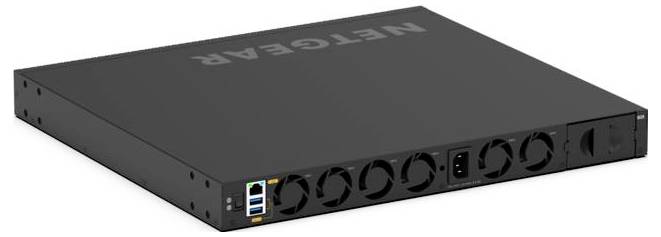 Appareil réseau noir montable en rack de 1U avec évents avant et ports, étiqueté « NETGEAR » en haut.