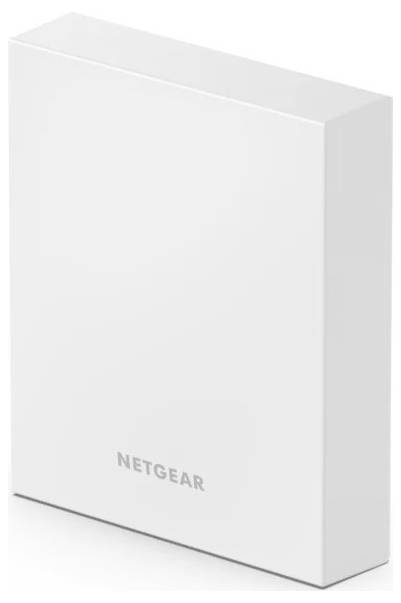 Appareil réseau NETGEAR blanc ou routeur présenté dans une vue de style produit simple sur un fond uni.
