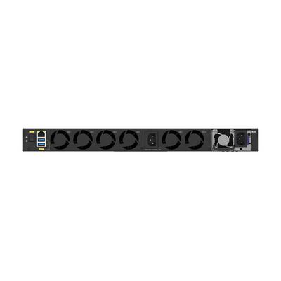 Vue arrière d'une unité de distribution d'alimentation montée en rack avec plusieurs ventilateurs de refroidissement, prises CA, ports USB et connecteurs d'alimentation