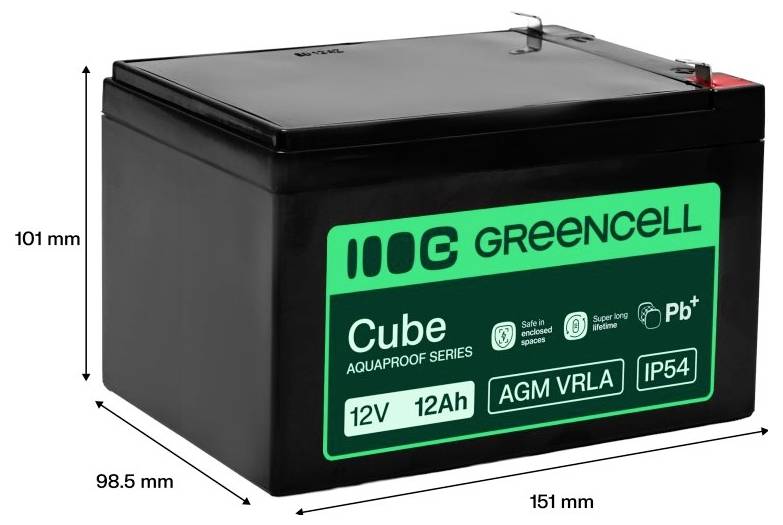 Batterie rechargeable AGM VRLA Black GreenCell Cube étiquetée 12V 12Ah, avec des dimensions de 151 mm de largeur, 98,5 mm de profondeur et 101 mm de hauteur.