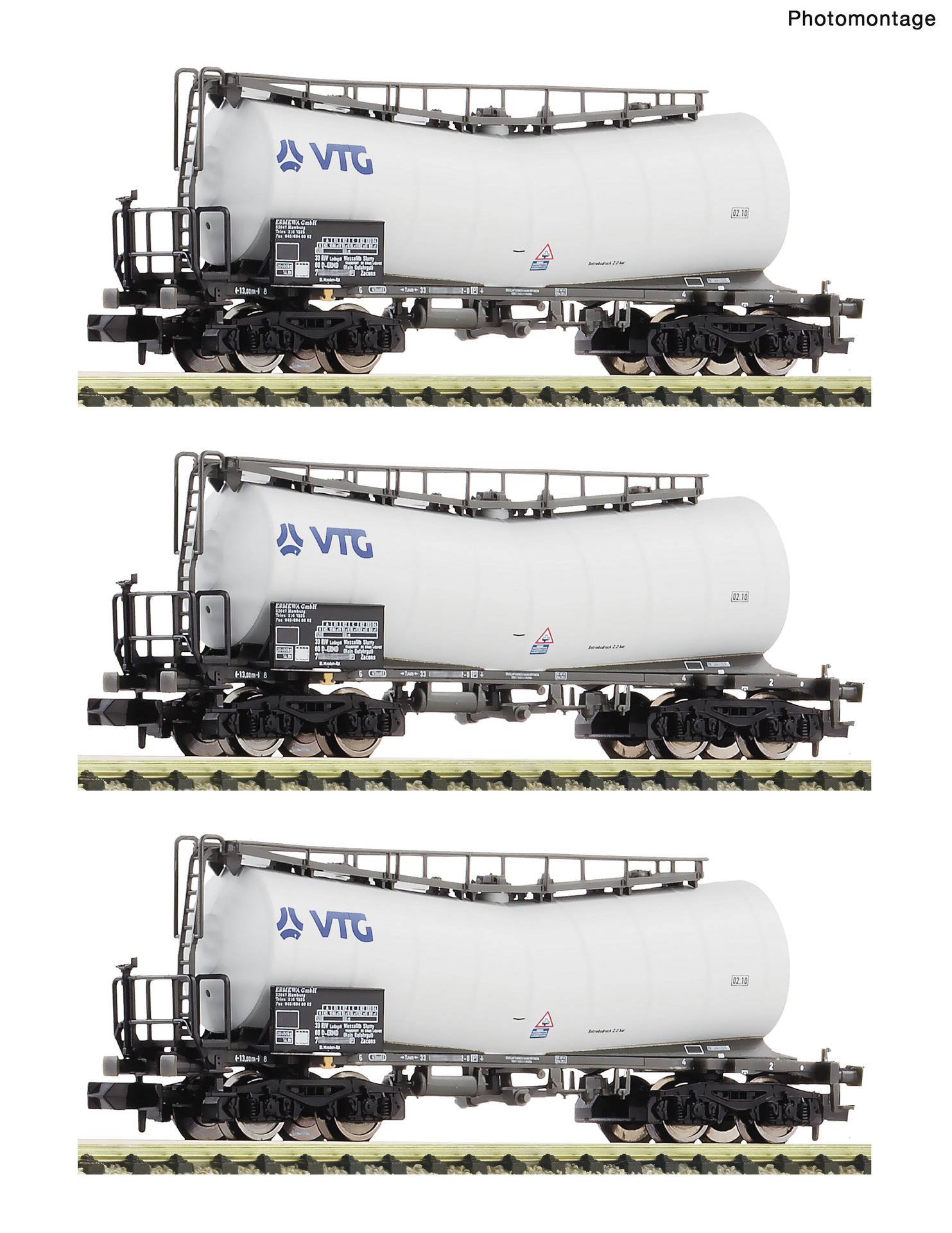 Trois wagons-citernes blancs VTG identiques présentés en rangée sur des rails, étiquetés « Photomontage »