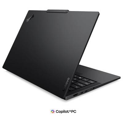 Ordinateur portable Lenovo ThinkPad noir présenté partiellement ouvert, avec le logo « Copilot+PC » en dessous sur un fond blanc.