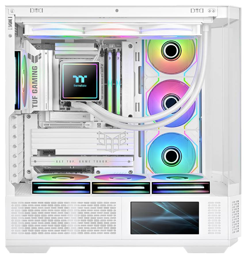 Tour de jeu blanc avec ventilateurs illuminés arc-en-ciel, refroidissement liquide et marquage ASUS TUF Gaming visible à l'intérieur du boîtier.