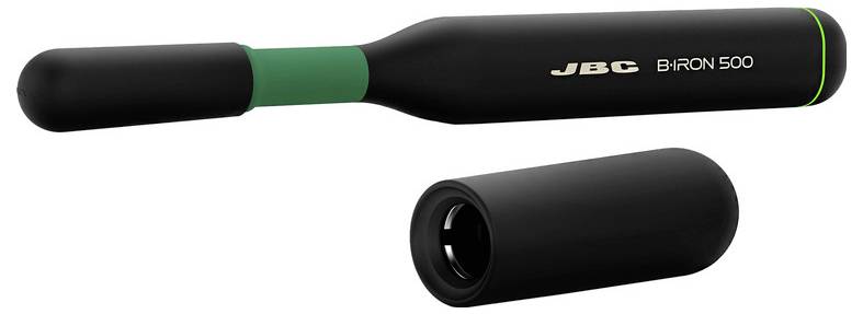 Fer à souder JBC B noir modèle 500 avec poignée et bande de préhension verte, présenté avec un capuchon de panne séparé noir sur fond blanc.