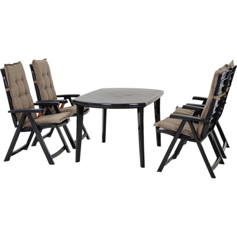 Ensemble de salle à manger de patio extérieur avec une table rectangulaire et six chaises pliantes rembourrées sur un fond blanc.