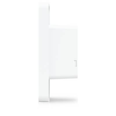 Objet rectangulaire blanc minimaliste en 3D, ressemblant à une porte ou un panneau vu sous un angle, avec un bord latéral surélevé et une ombre.