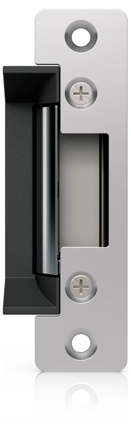 Gros plan d'une charnière ou d'un support de porte en métal avec une plaque latérale noire, montrant deux trous de vis et deux vis visibles.