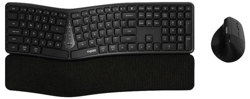 Clavier ergonomique noir divisé avec repose-poignet et une souris sans fil noire assortie sur fond blanc.