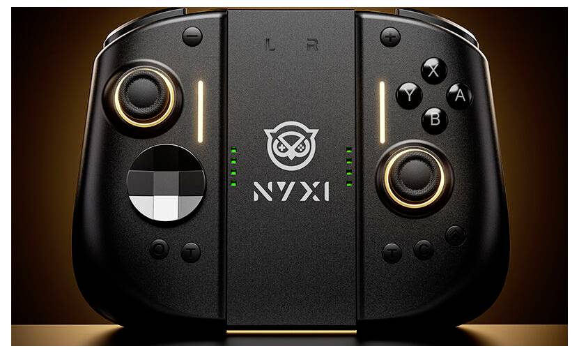 Manette de jeu portable noire avec logo 'NYXI', deux joysticks, boutons ABXY, pavé directionnel et accents illuminés sur fond sombre
