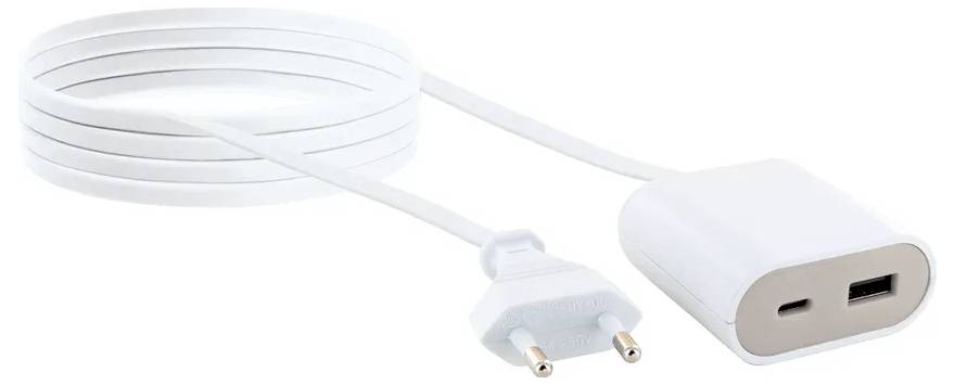 Chargeur mural USB blanc avec deux broches de prise européenne attachées à un câble de charge enroulé, présenté sur un fond blanc.