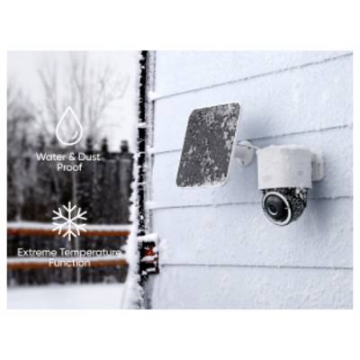 Caméra de sécurité extérieure sur un mur de maison dans la neige, avec des icônes/texte indiquant « Étanche à l'eau et à la poussière » et « Fonction température extrême ».