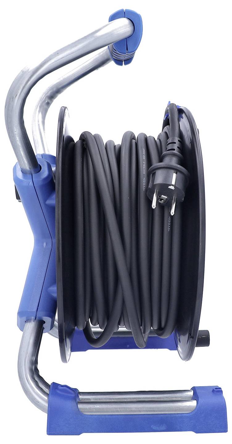 Enrouleur de câble portable avec câble d'alimentation noir enroulé et prise attachée sur un cadre métallique bleu