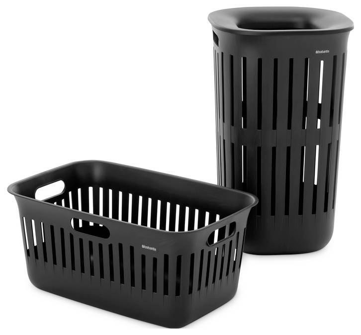 Ensemble de panier à linge en plastique noir : un panier rectangulaire et un panier cylindrique haut assorti avec des côtés ajourés et des poignées découpées.
