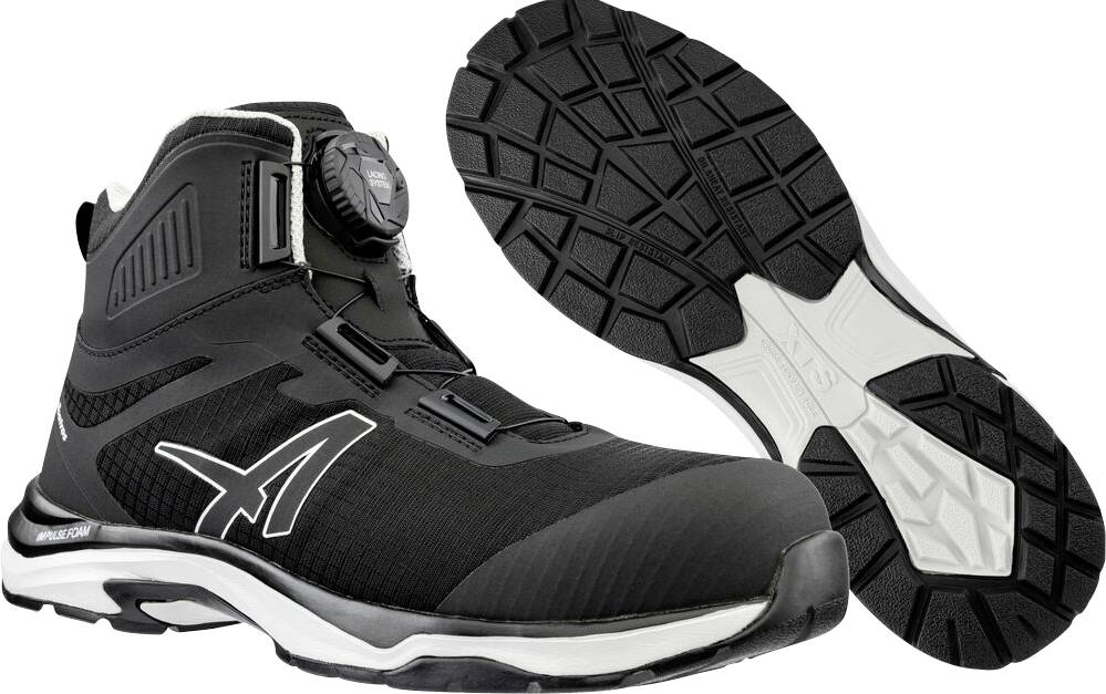 Chaussure de sport noire avec fermeture à cadran et semelle blanche, présentée à côté de la vue de la semelle extérieure avec motif de crampons.