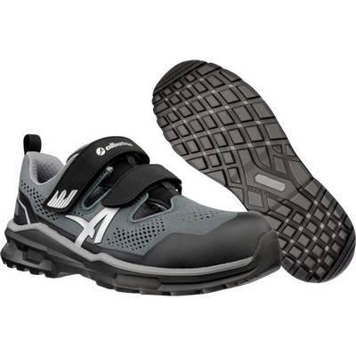 Paire de chaussures de sécurité athlétiques noires et grises, présentées sous les vues de côté et de semelle sur fond blanc.