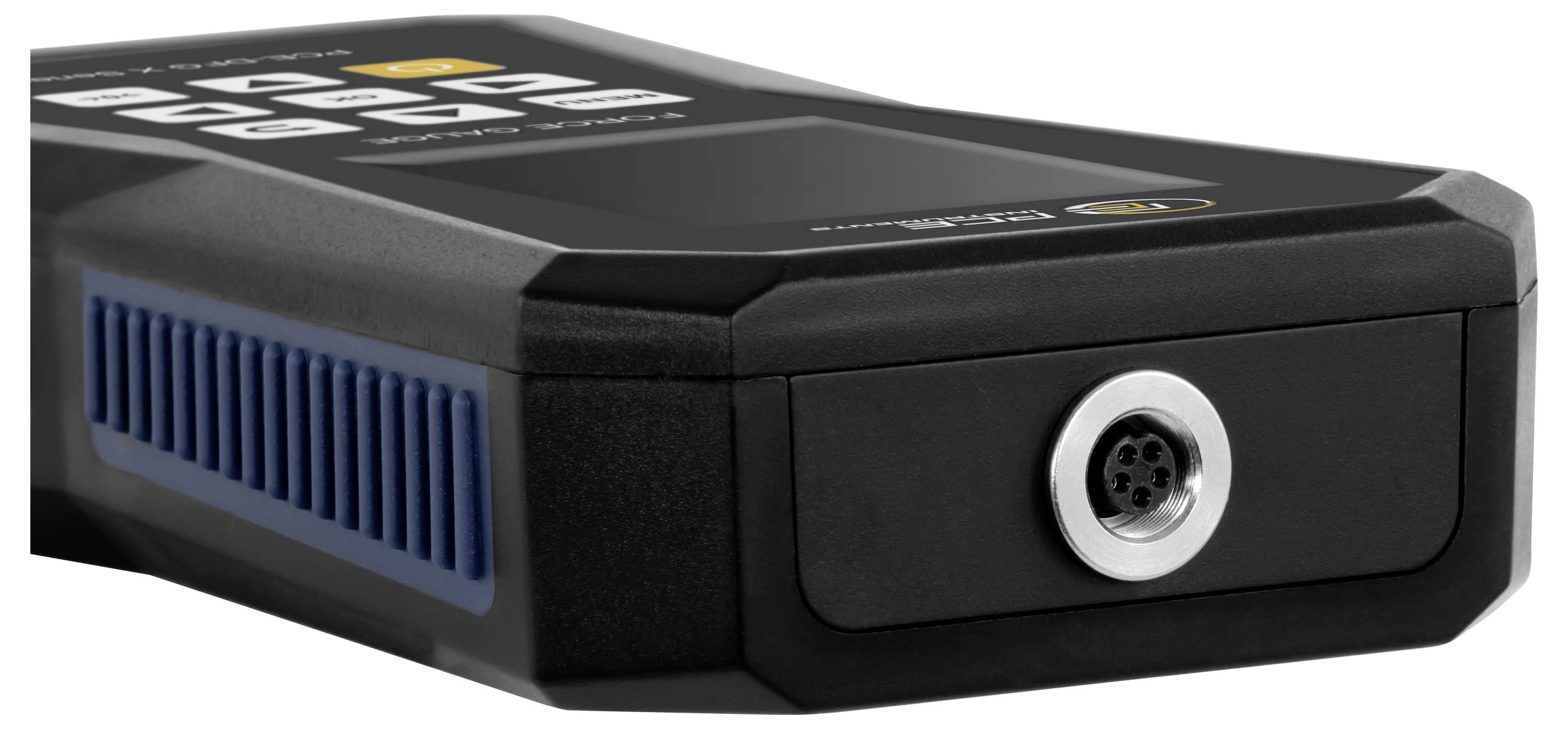 Appareil électronique rectangulaire noir avec des évents latéraux bleus et un port connecteur circulaire à l'avant, présenté sur un fond blanc.