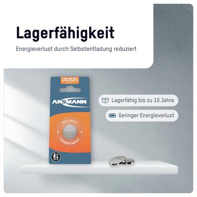 Paquet de batterie Ansmann CR2025 avec le titre « Capacité de stockage » et des légendes indiquant « Stockable jusqu'à 10 ans » et « Faible perte d'énergie ».