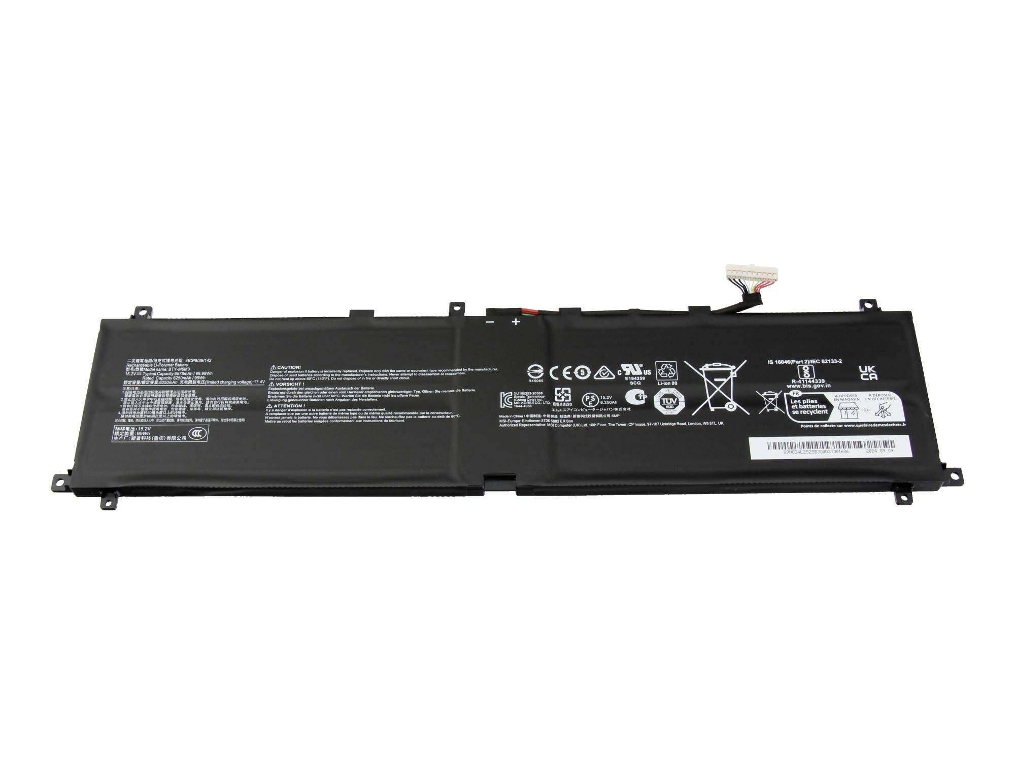 Batterie de portable noire avec câble de connecteur et étiquettes de sécurité imprimées sur un fond blanc.