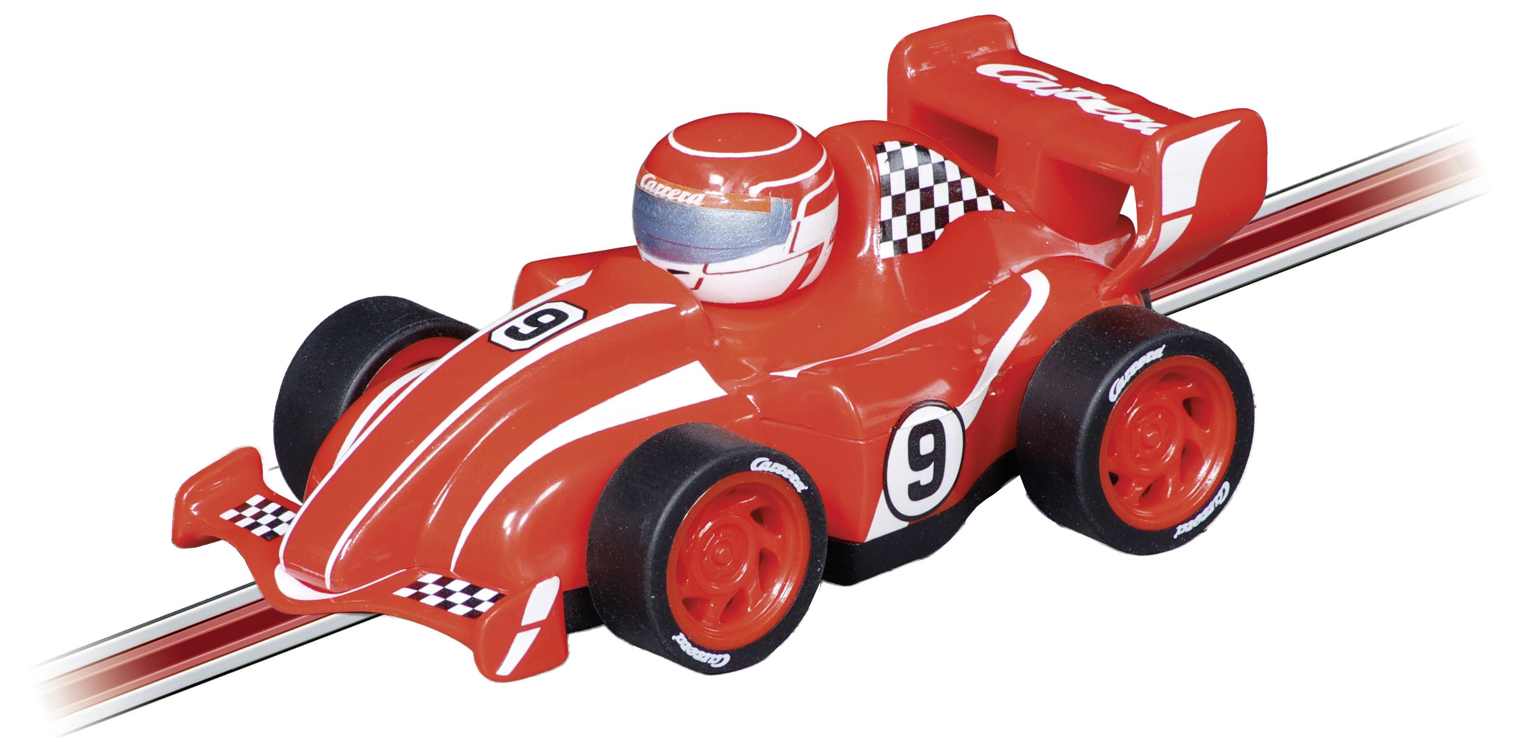 Voiture de course jouet rouge avec le numéro 9 et casque de pilote, présentée sur fond blanc inclinée le long d'une bande de type piste.