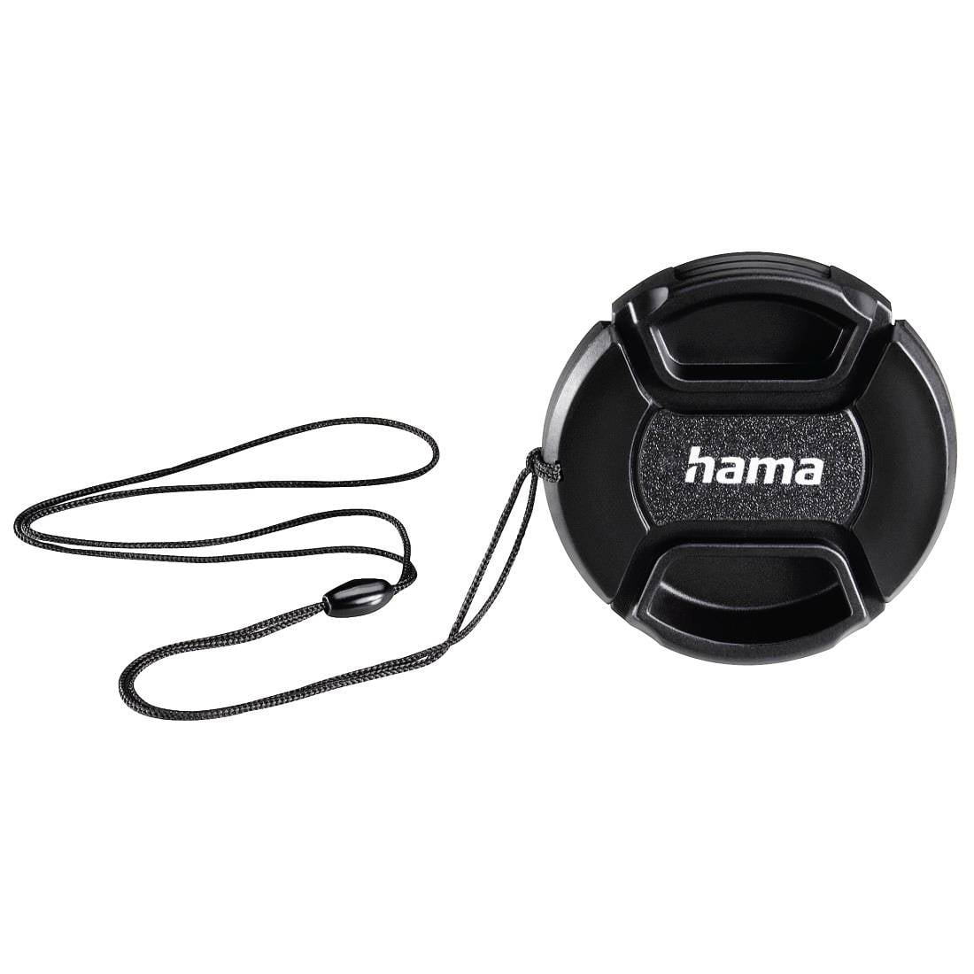 Bouchon d'objectif de caméra Hama noir avec cordon de cou attaché sur fond blanc.