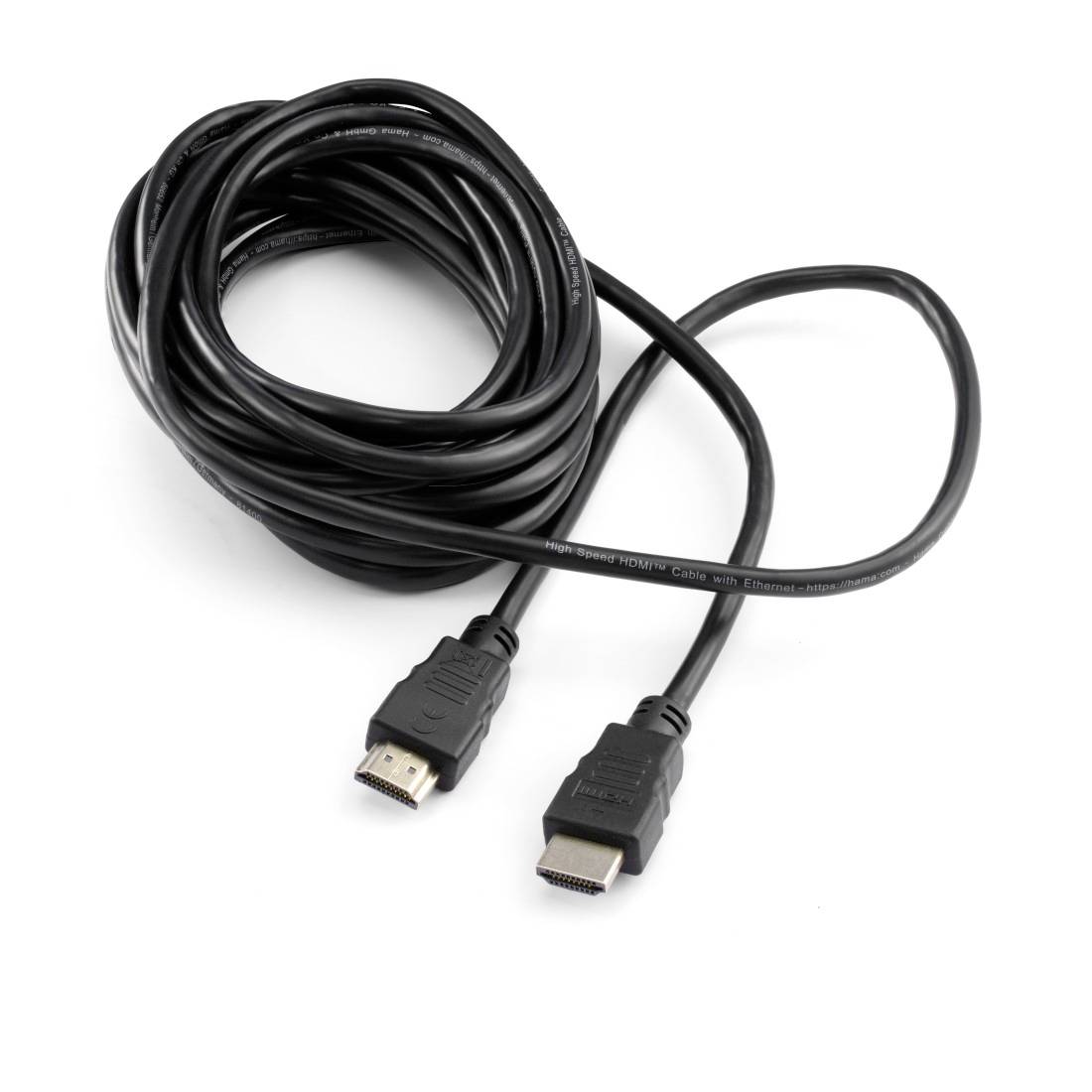 Câble HDMI noir enroulé avec deux connecteurs mâles sur fond blanc.