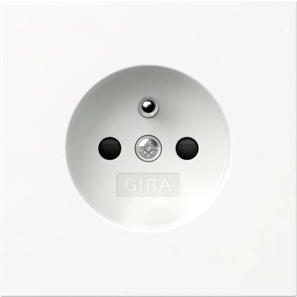 Prise murale blanche avec plaque de finition ronde, deux trous de branchement, contact de terre central et logo « GIRA ».