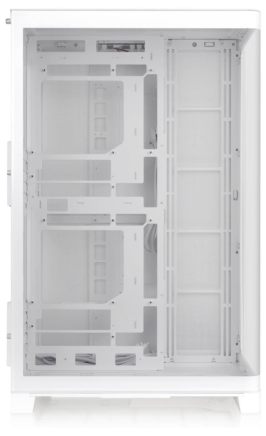 Intérieur du boîtier d'ordinateur de bureau blanc ouvert avec le plateau de carte mère vide, les baies de lecteur, les découpes de routage de câbles et les supports de ventilateur de panneau avant visibles.