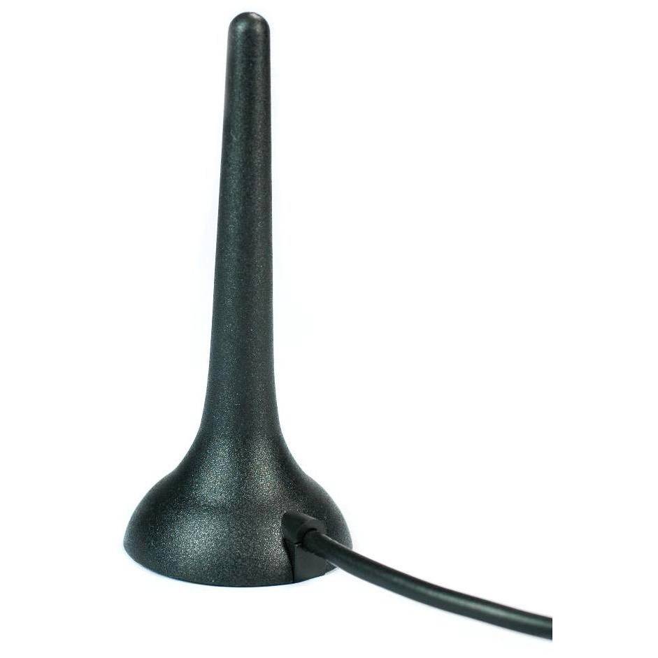 Antenne sans fil noire avec une tige effilée et élancée sur une base ronde, connectée à un câble, présentée sur un fond blanc.
