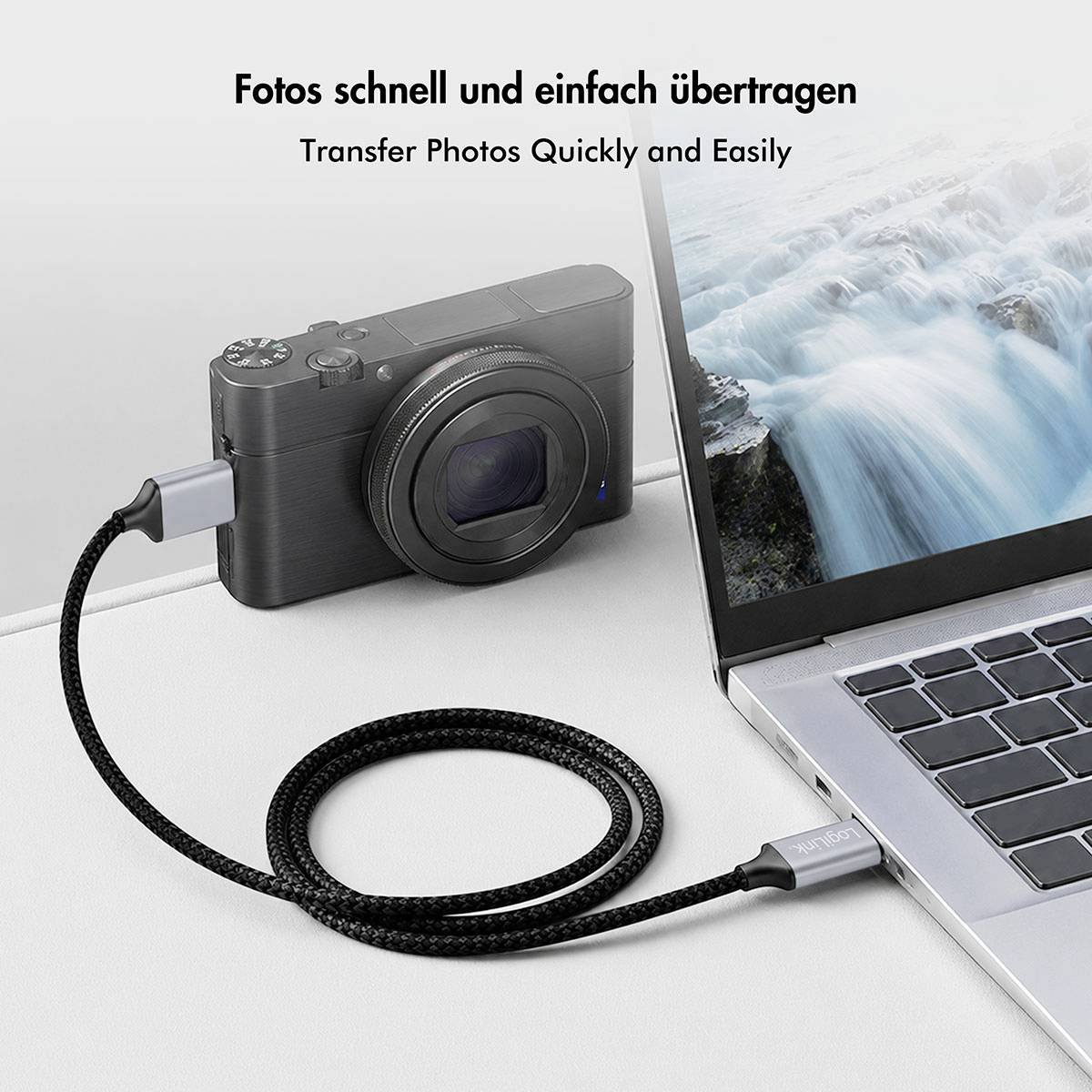 Appareil photo connecté par câble USB-C à un ordinateur portable, illustrant un transfert de photos rapide ; le texte se lit « Fotos schnell und einfach übertragen » et « Transférer les photos rapidement et facilement ».