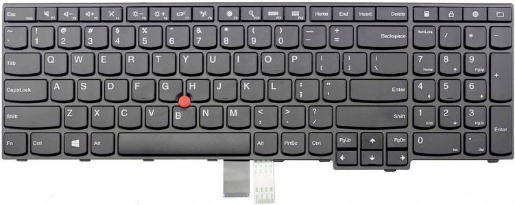 Vue de dessus d'un clavier d'ordinateur noir compact avec un pavé tactile rouge intégré et un pavé numérique ; un câble s'étend depuis le centre inférieur.