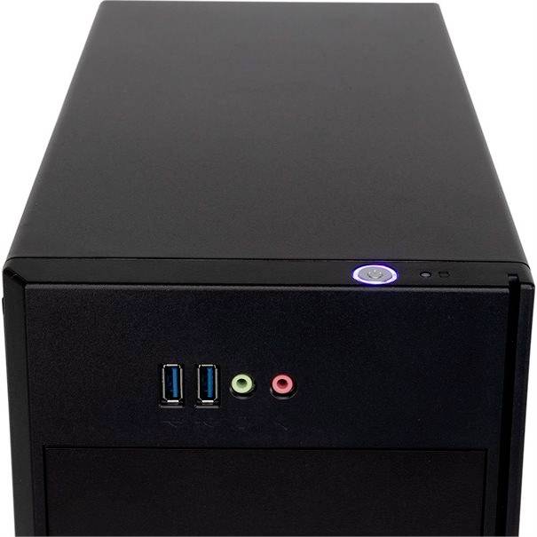 Tour d'ordinateur de bureau noir vue de face avec deux ports USB, des prises casque et microphone, et un bouton d'alimentation allumé.