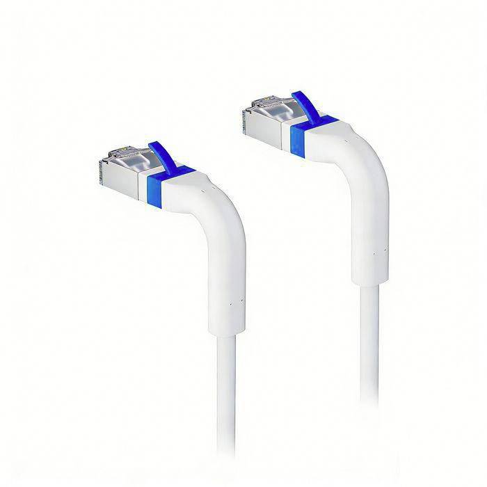 Deux câbles Ethernet blancs avec connecteurs RJ45 enrobés de ruban bleu, présentés sur un fond blanc uni.