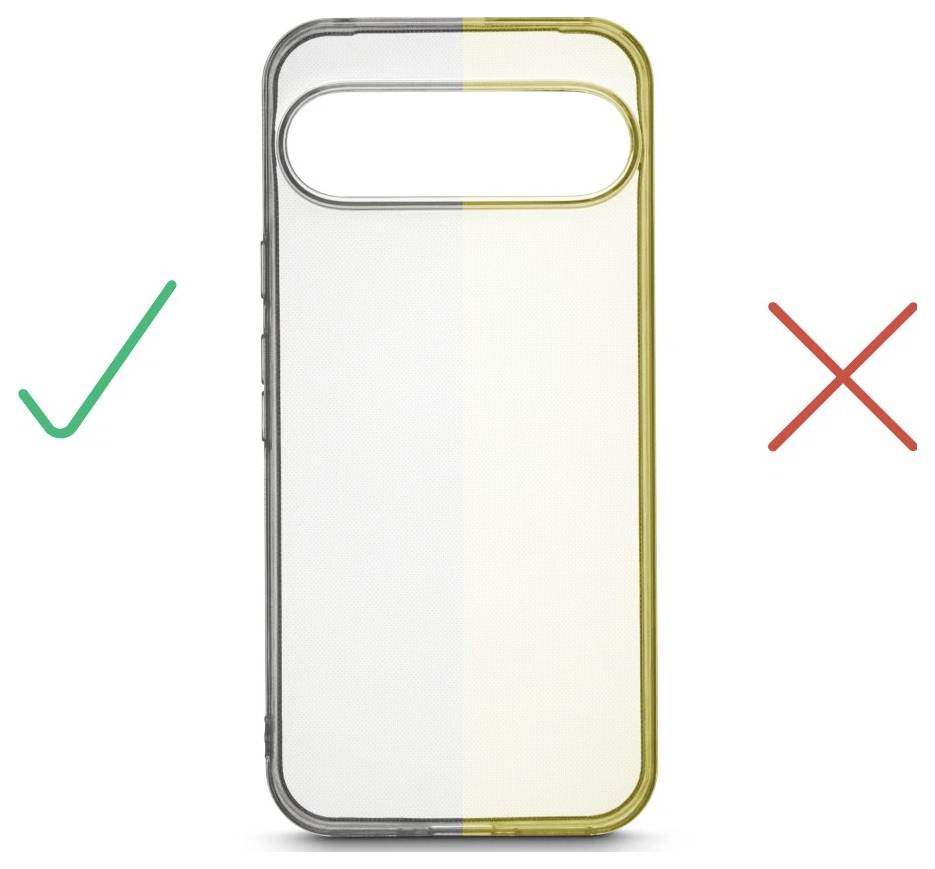 Étui de téléphone transparent montré avec un indicateur de bon ajustement à gauche et un mauvais ajustement marqué d'un X à droite, comparant l'alignement autour de la découpe de la caméra et des bords.