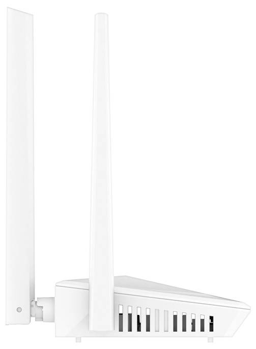 Routeur Wi‑Fi bi‑bande blanc avec deux grandes antennes et fentes de ventilation, présenté sur un fond uni.