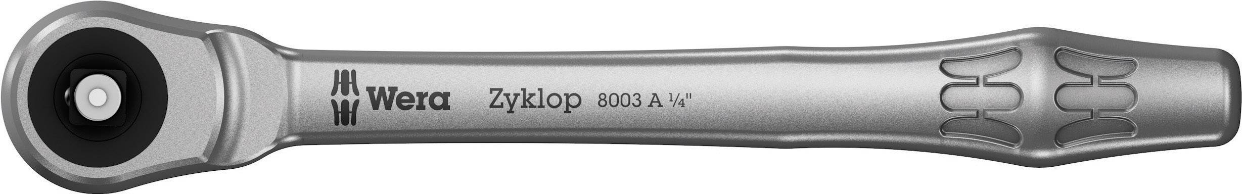 Cliquet à tête noire et longue poignée argentée. La poignée affiche le logo et le nom 'Wera Zyklop 8000 A', adapté pour les outils à multiple dentures.