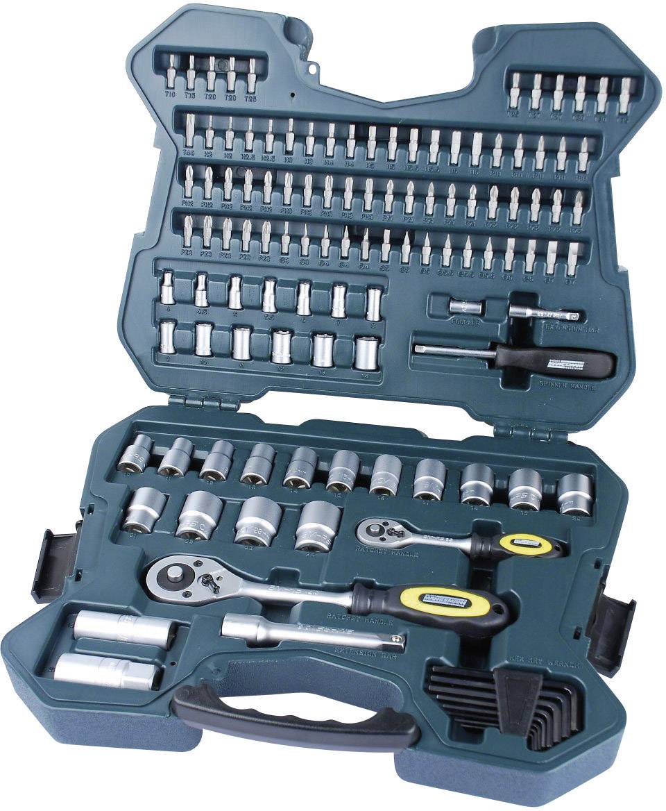 Une boîte à outils ouverte contenant différentes douilles, des clés à cliquet et des tournevis rangés en rangées ordonnées.