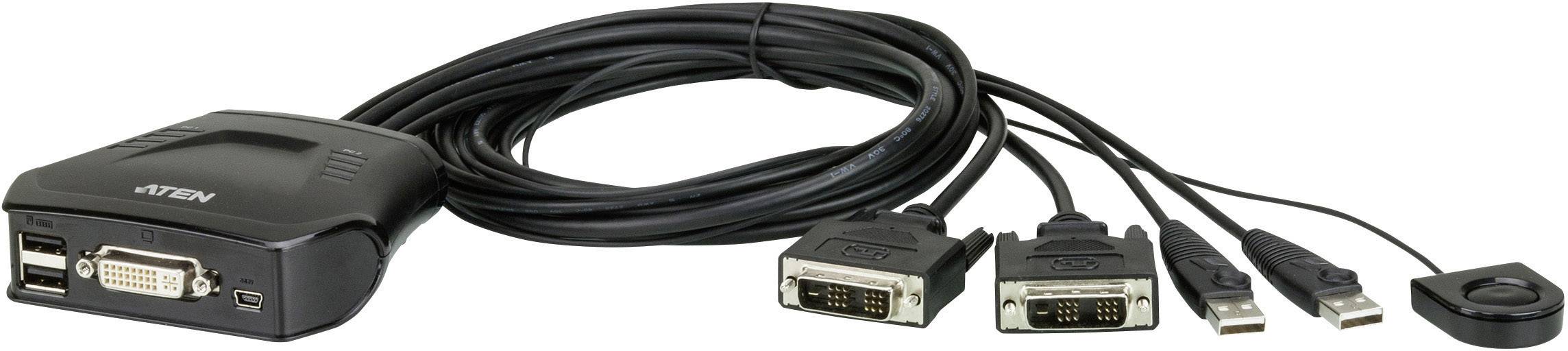 Un commutateur KVM avec câbles et connexions permettant de relier plusieurs ordinateurs, offrant la possibilité de basculer entre les appareils par simple pression d'un bouton.